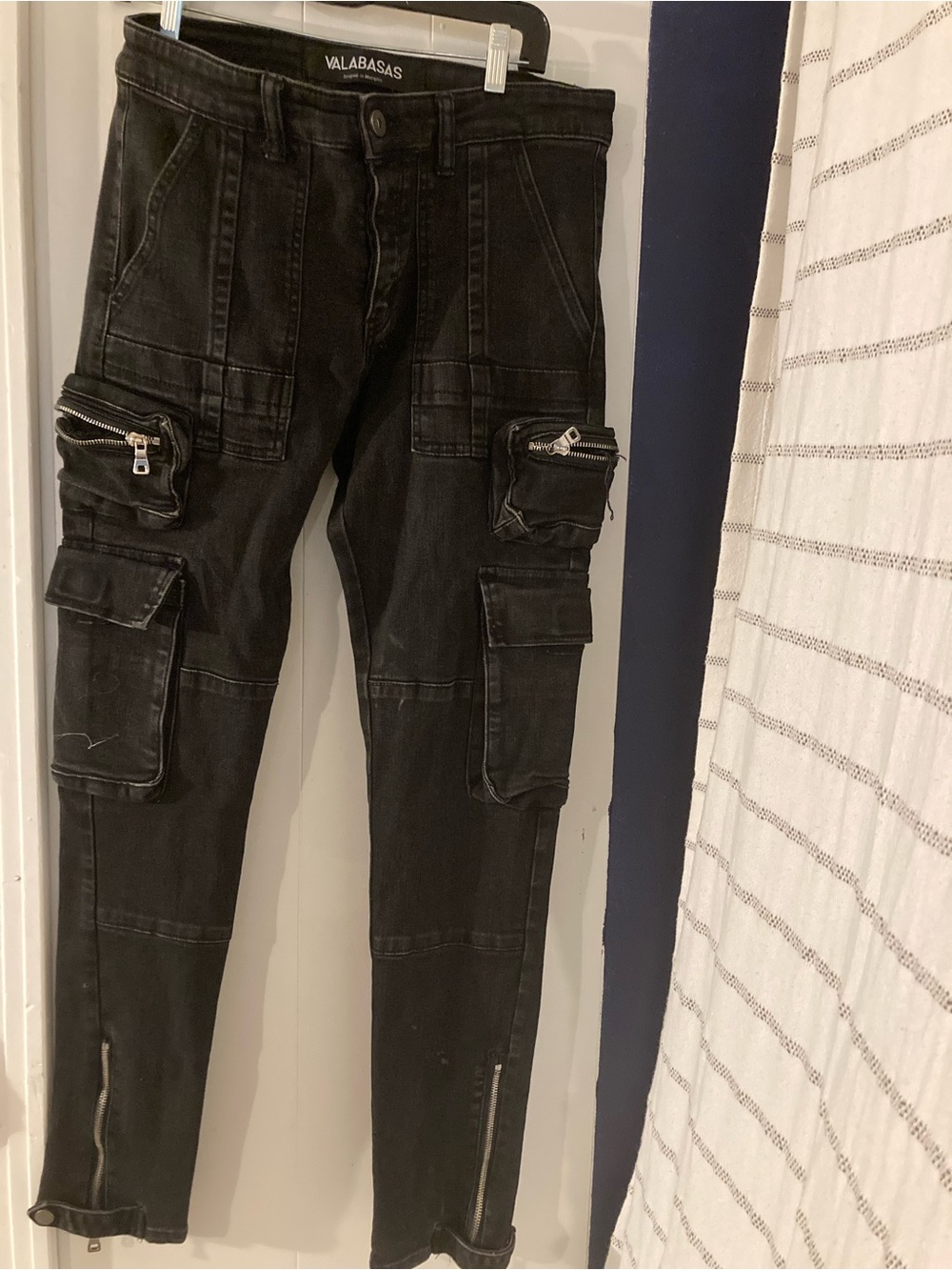 Black Valabasas Cargo Jeans for Men